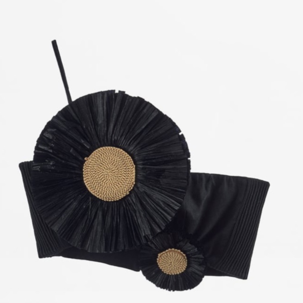 Zara linen blend raffia flower handmade top - Picture 5 of 8